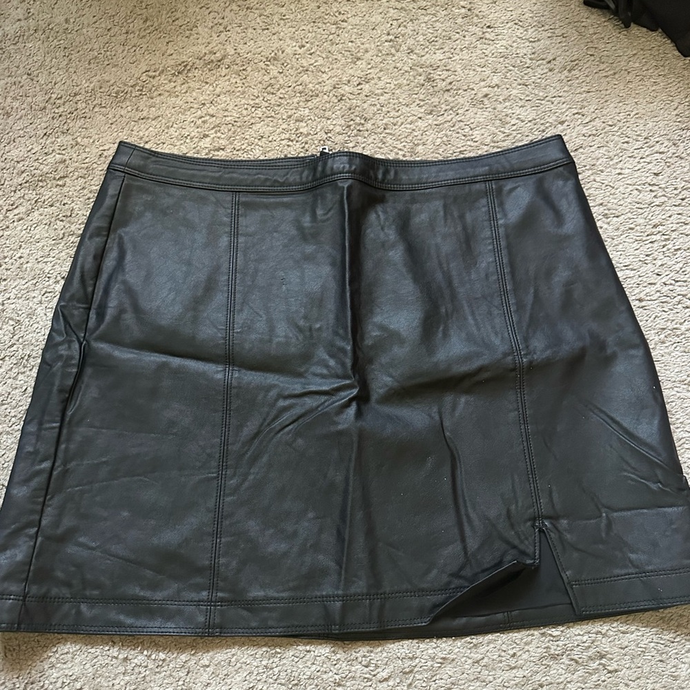 Abercrombie & Fitch Black Mini Skirt Night Out Essential